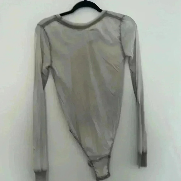 NWT Wildfox Margot C Long sleeve Bodysuit - Picture 5 of 5